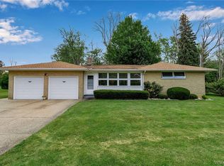 5639 Dover Rd, Lake View, NY 14085