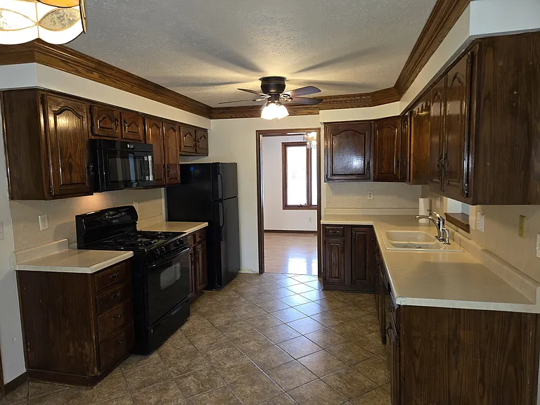 3802 Gnarl Tree Ln — Photo 15