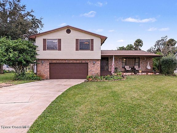 2nd image of 4280 Grovewood Ln
