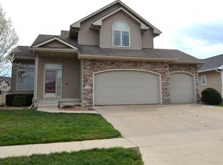1710 SE Bristol Dr, Waukee, IA 50263