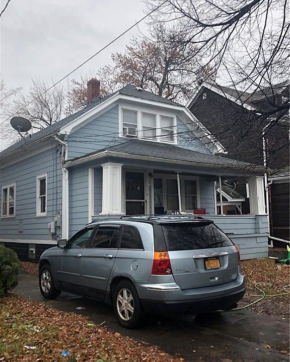 1st image of 241 Dartmouth Ave