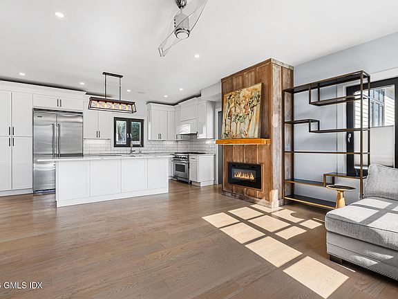 4th image of 31 Thornhill Rd
