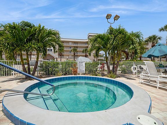 5th image of 602 Shorewood Dr #304