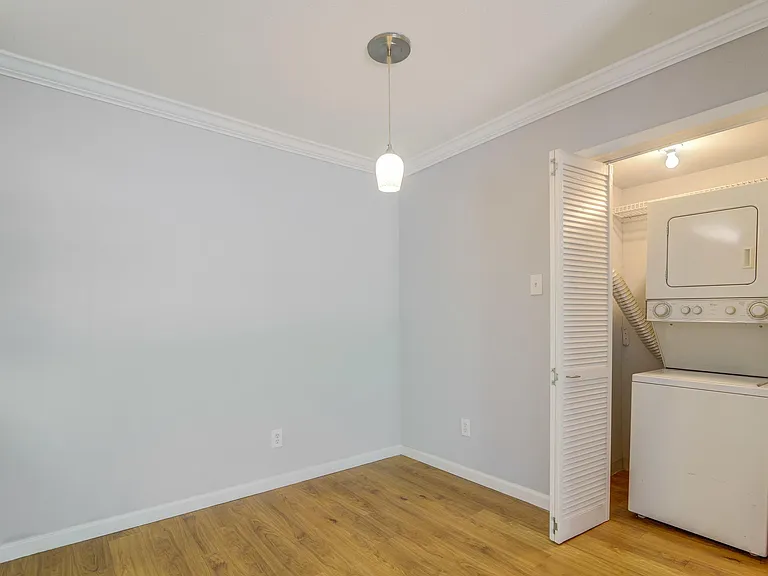 4747 Allendale Rd — Photo 12