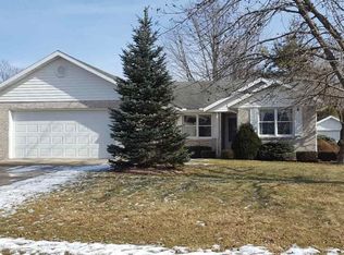 2208 N Carrolton Dr, Muncie, IN 47304