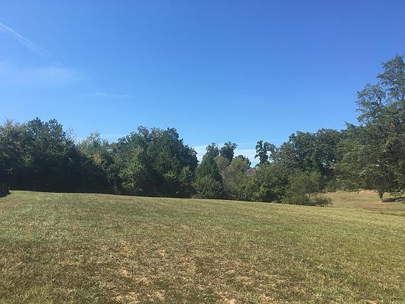 3rd image of 2 Willow Creek Cv NE