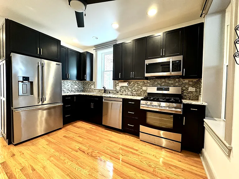 2424 N Mozart St #1 — Photo 21