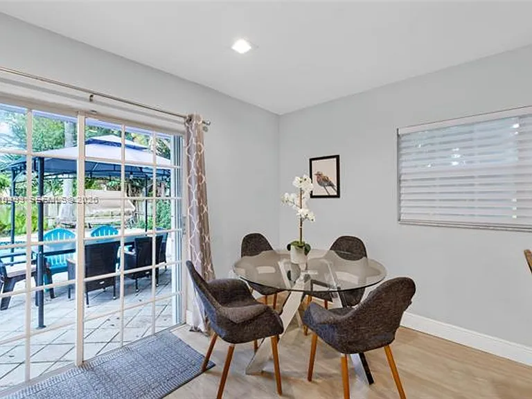7711 Coquina Dr — Photo 7