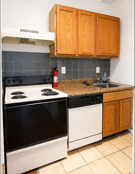632 Florida Ave NW #2 — Photo 9