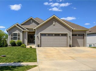 8028 NE 103rd St, Kansas City, MO 64157
