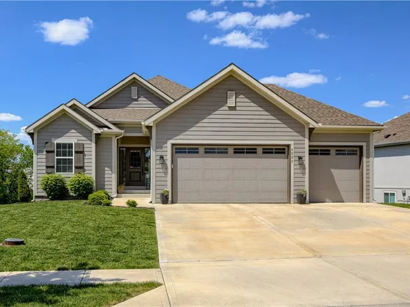8028 NE 103rd St, Kansas City, MO 64157