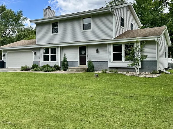 W357N7134 Rainbow TERRACE, Oconomowoc, WI 53066