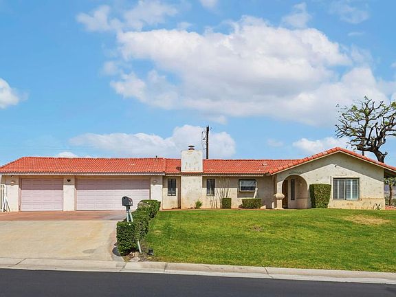 3rd image of 79990 Camelback Dr