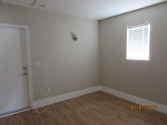 2nd image of 1495 SE Grapeland Ave