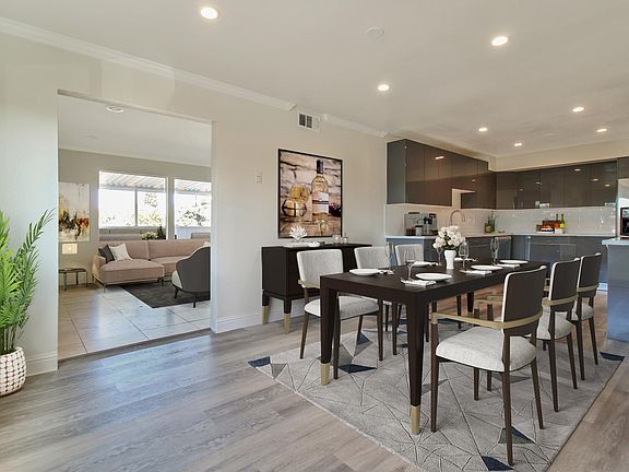 5th image of 1567 Regent St #301