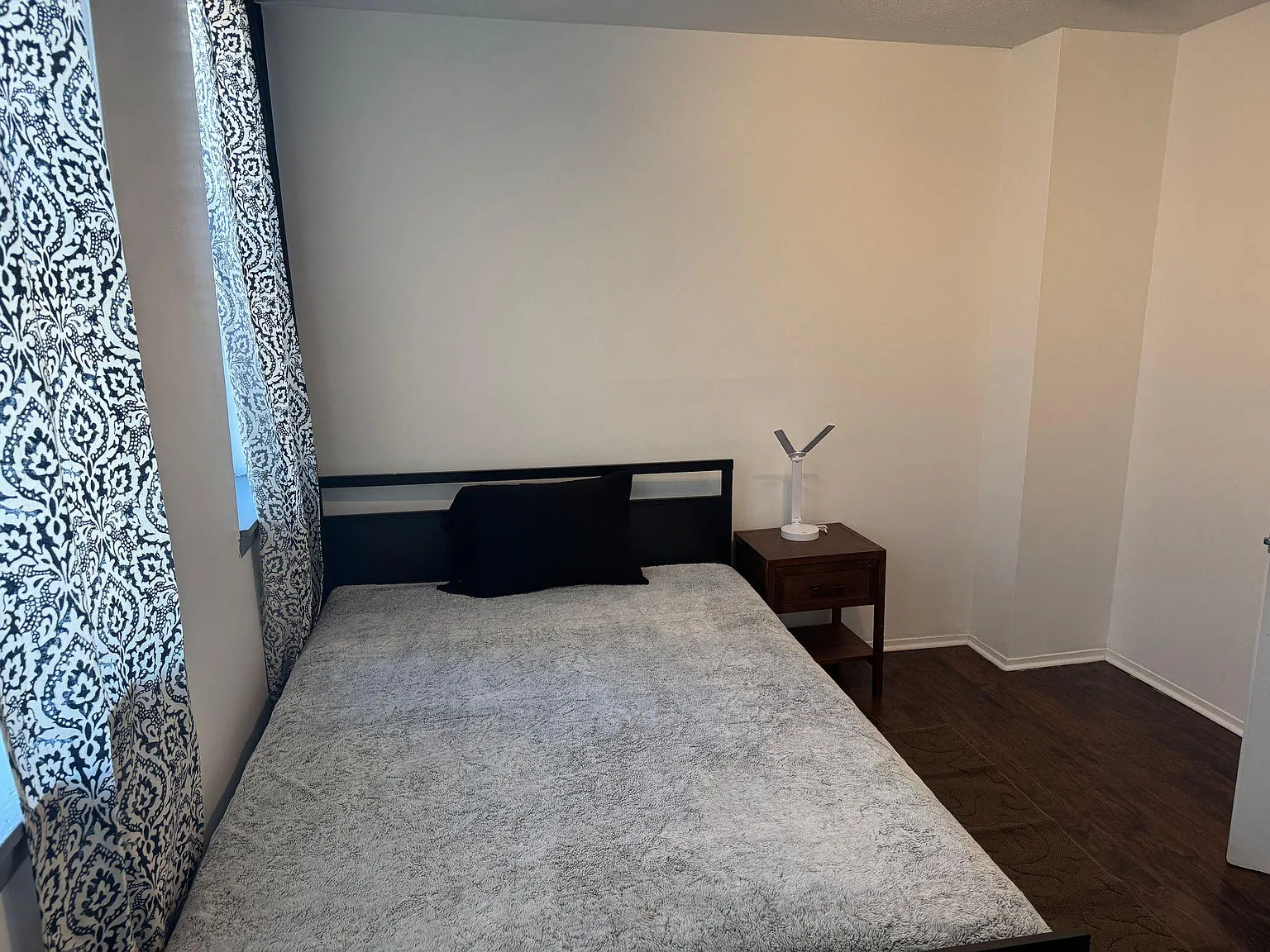 3 bed, 2.5 bath, 1500 sqft, $815 — Photo 2