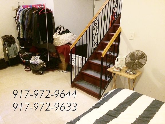 5th image of 3126 47th St APT 1F