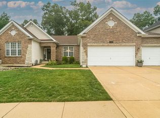 1405 Heritage Valley Dr, High Ridge, MO 63049