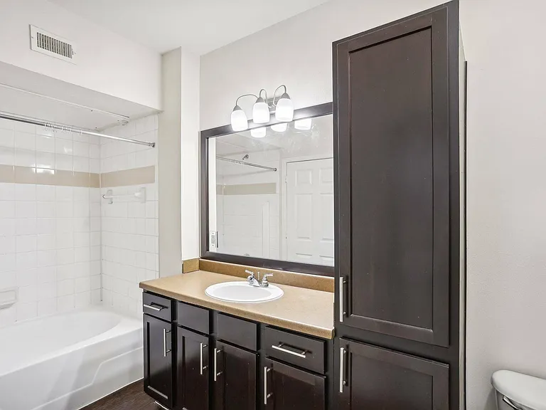 Full Bathroom at Providence Uptown