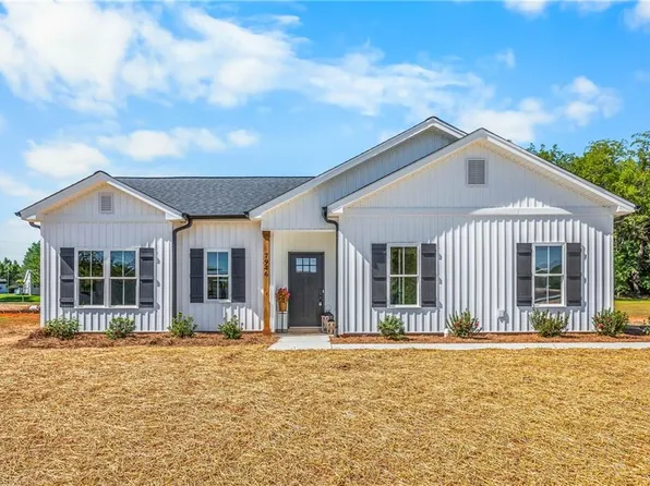 7946 Glade St, Rural Hall, NC 27045