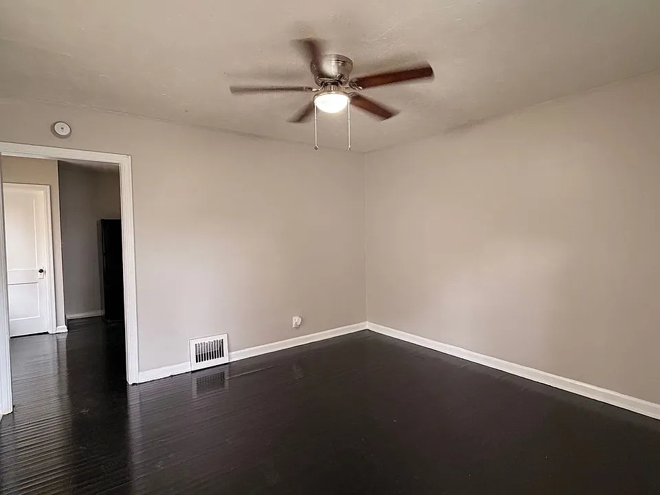 235 N Oakland Ave
