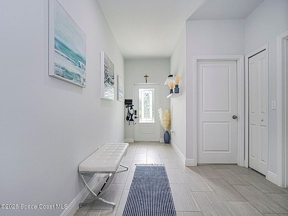 4th image of 3010 Eldron Blvd SE