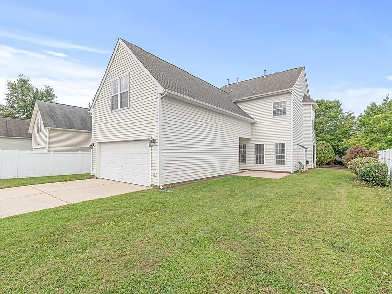 11705 Kingsley View Dr — Photo 33