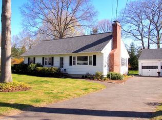 160 Lucille St, Fairfield, CT 06825