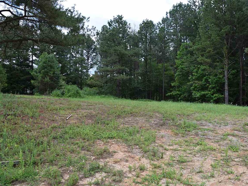 2nd image of Clay Pond Dr