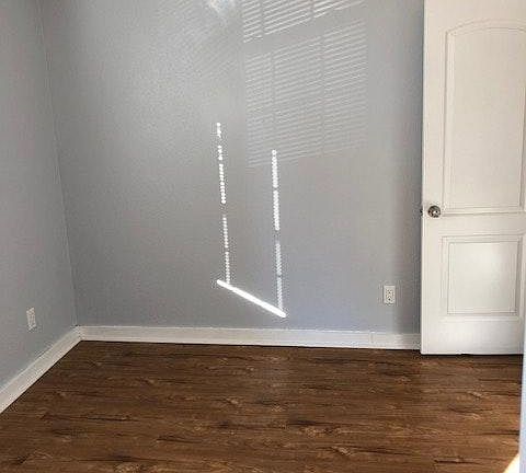 Bedroom/Office Space - No closet