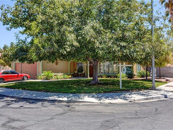 3rd image of 5743 Willow Oak Cir