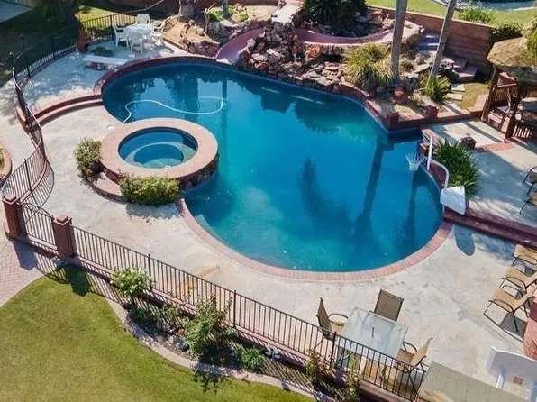 1913 Morning Rose Dr, Bakersfield, CA 93312