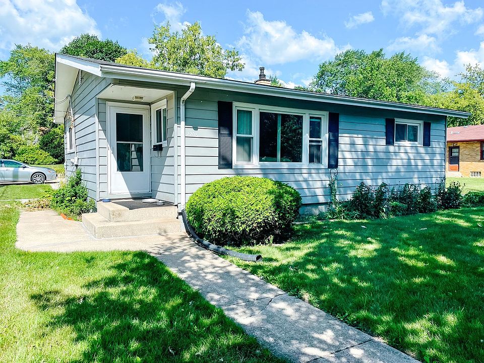 1st image of 2208 Ezra Ave