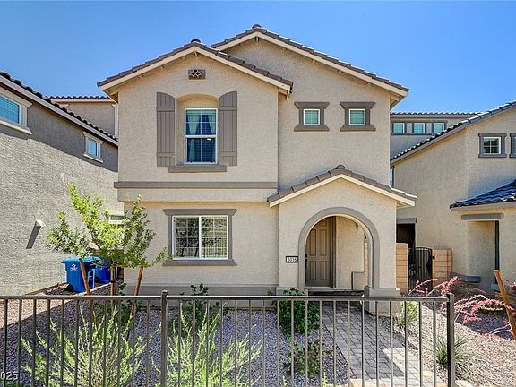 2nd image of 8035 Skye Foxx St