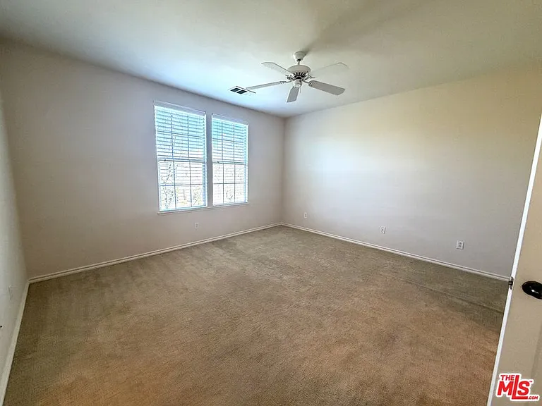27030 Victoria Ln #76 — Photo 11