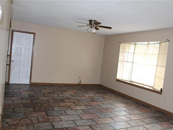 2nd image of 437 Greenwood Dr