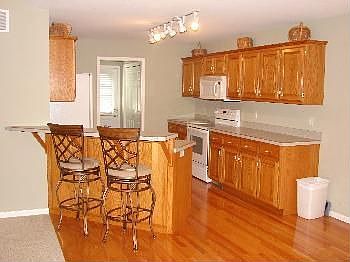 3rd image of 7008 Stonebridge Park Dr