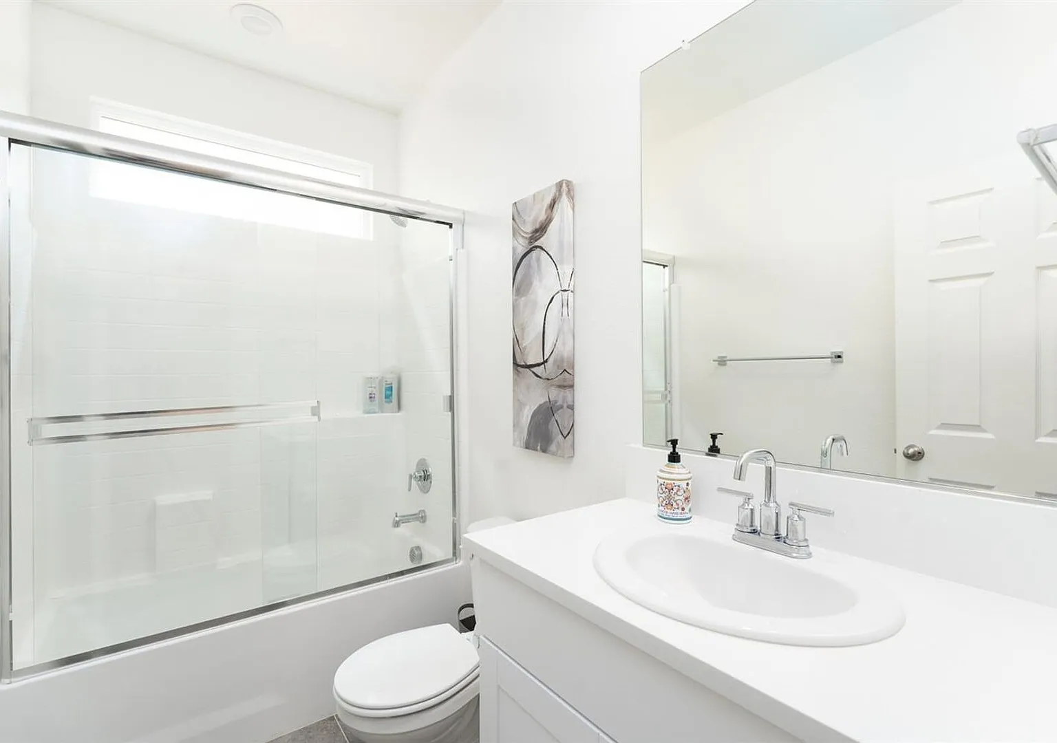 934 S Filbert Ave — Photo 4