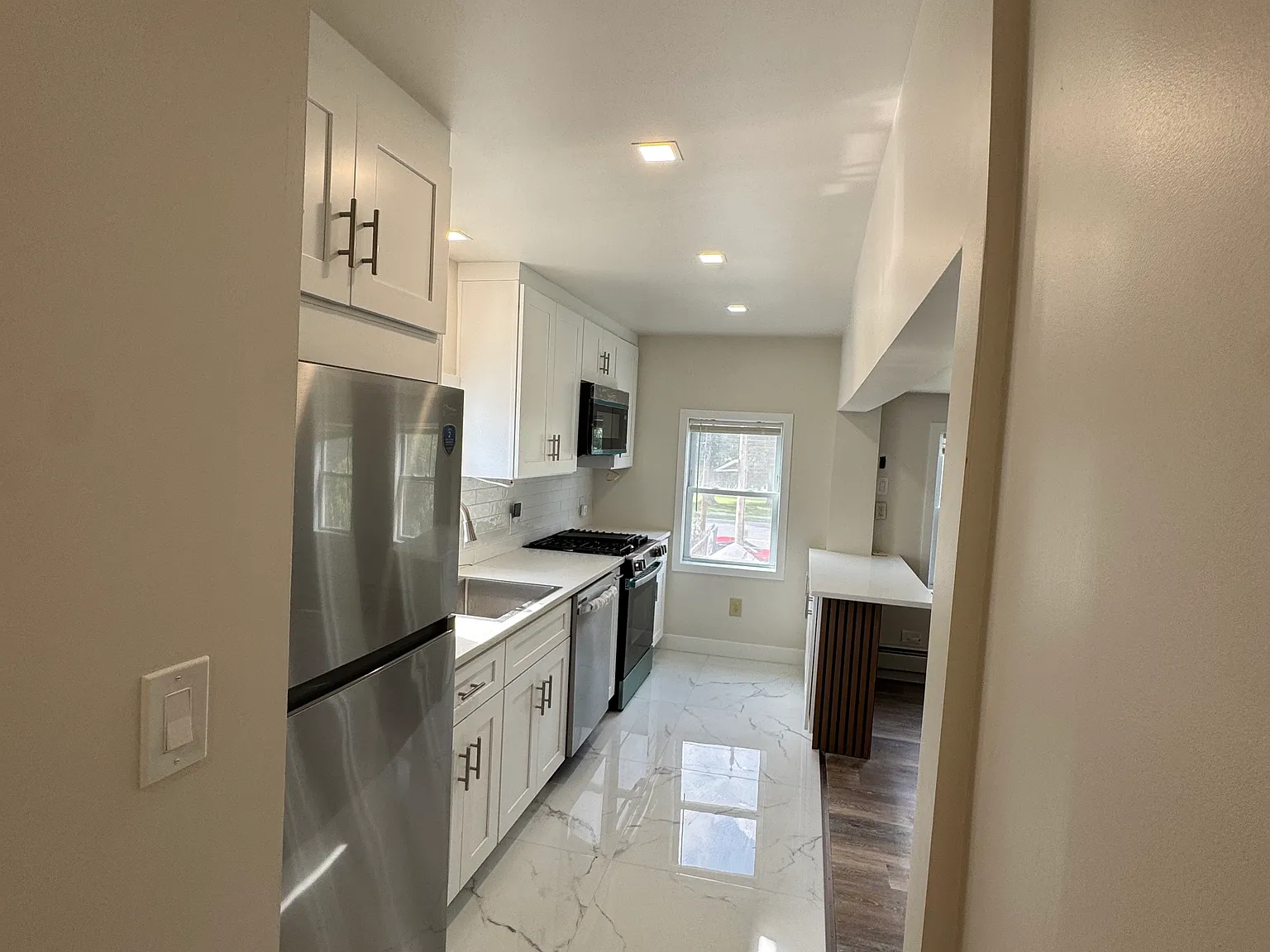 2 bed, $2,400 — Photo 3