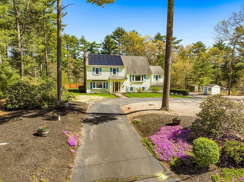 12 Bow St, Carver, MA 02330 Zillow