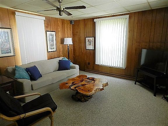 5th image of 338 Blaine Ave