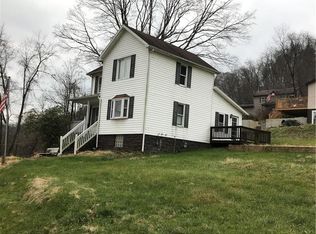 33 Rohall Rd, Smock, PA 15480