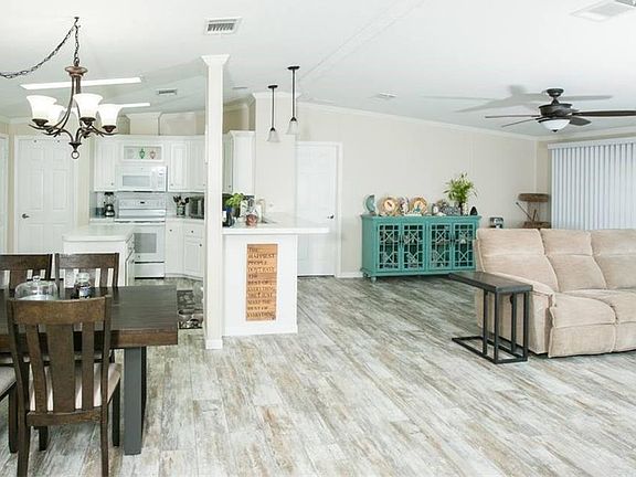 5th image of 879 Pecan Cir