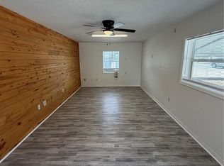 306 N Iona Ave, Fruitland Park, FL 34731
