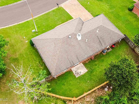 5th image of 1038 Spanish Oak Dr