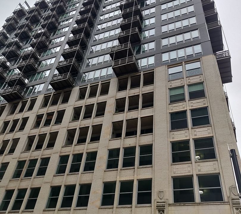 1st image of 565 W Quincy St Unit 1609