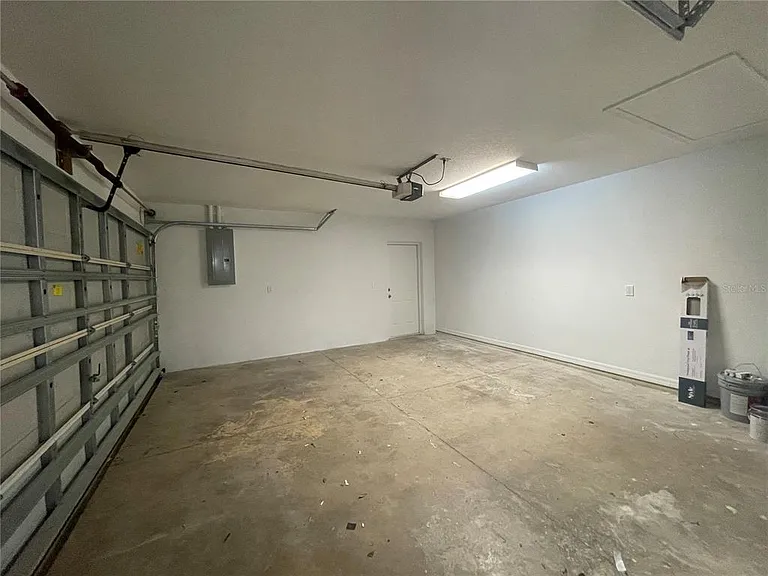 2503 Wilson St — Photo 15