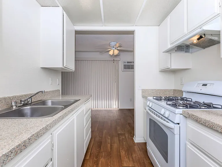 Tamarack Woods Apartment Homes — Photo 12