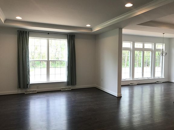 Open Concept 1st Floor