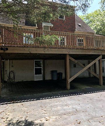 2nd image of 136 Gatewood Ave